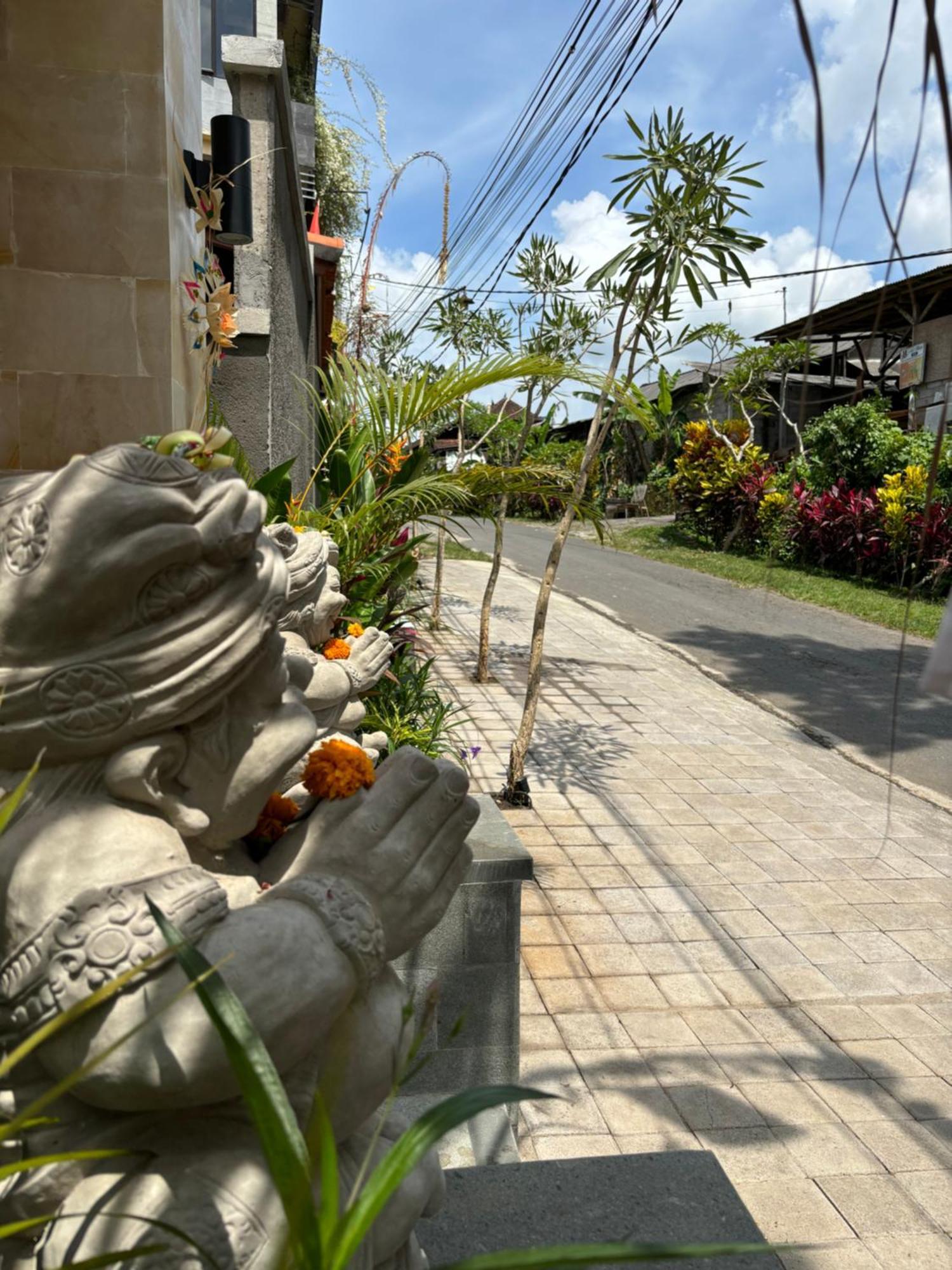 Cempaka Kembar Guest House Ubud  Bagian luar foto
