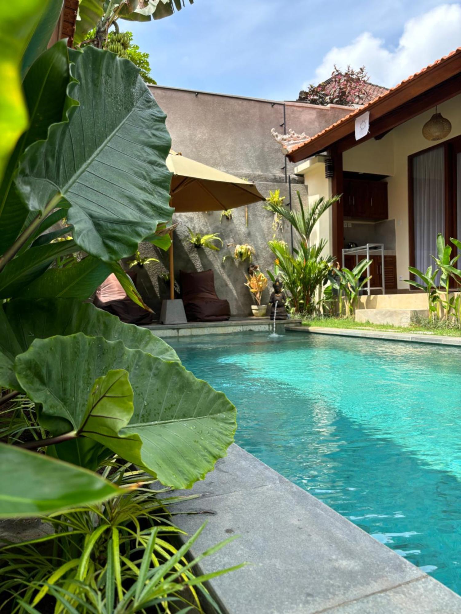 Cempaka Kembar Guest House Ubud  Bagian luar foto