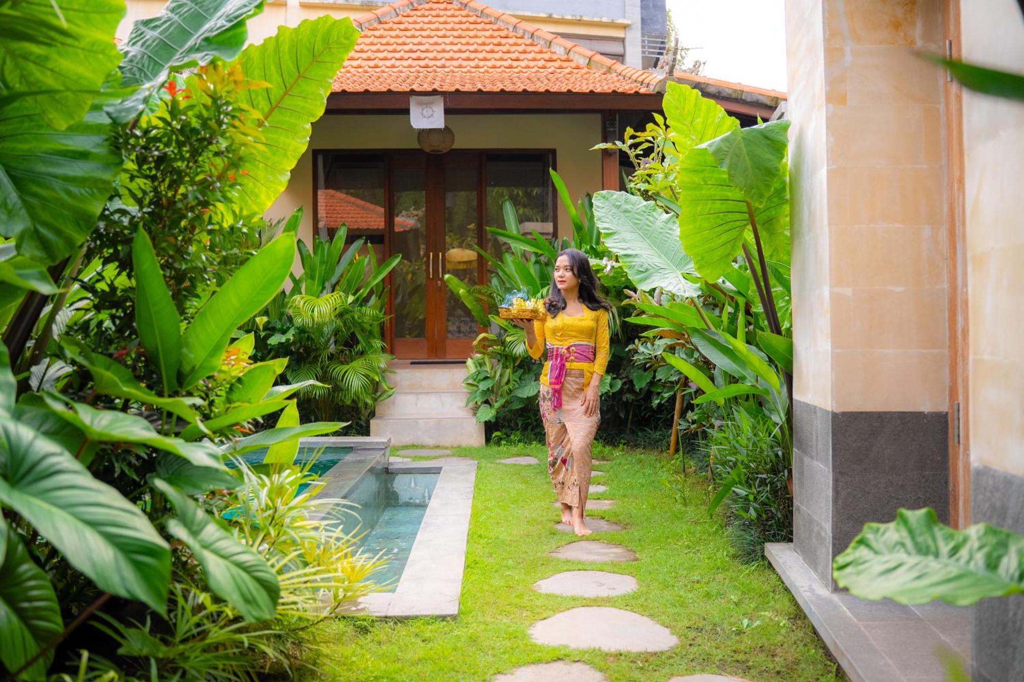 Cempaka Kembar Guest House Ubud  Bagian luar foto